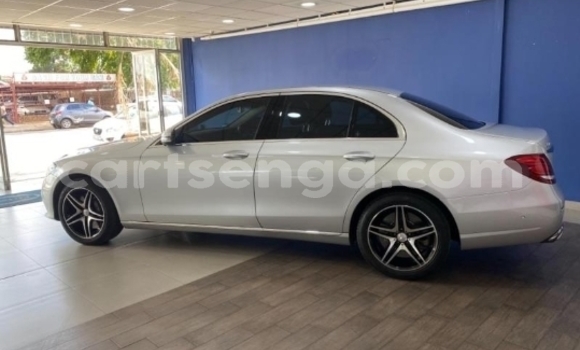 Buy Used Mercedes‒Benz E–Class Silver Car in Ezulwini in Hhohho Buy Used Mercedes‒Benz E–Class Silver Car in Ezulwini in Hhohho