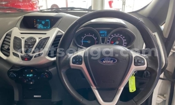 Nunua Ilio tumika Ford EcoSport White Gari ndani ya Ezulwini nchini Hhohho Nunua Ilio tumika Ford EcoSport White Gari ndani ya Ezulwini nchini Hhohho