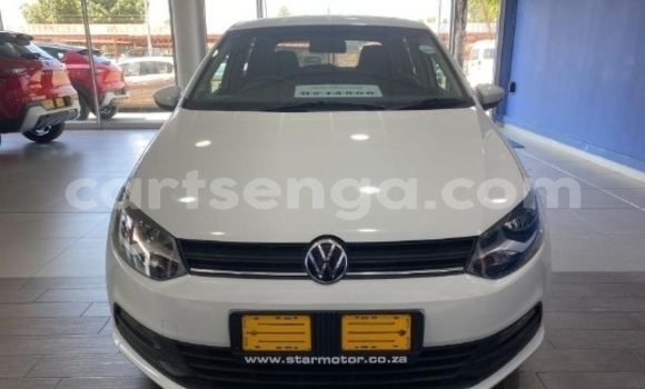 Nunua Ilio tumika Volkswagen Polo White Gari ndani ya Ezulwini nchini Hhohho Nunua Ilio tumika Volkswagen Polo White Gari ndani ya Ezulwini nchini Hhohho