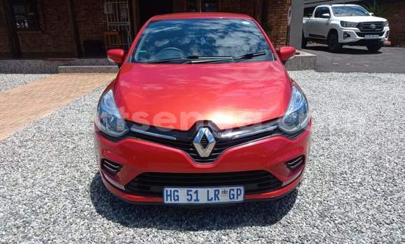 Buy Used Renault Clio Red Car in Vuvulane in Lubombo District Buy Used Renault Clio Red Car in Vuvulane in Lubombo District