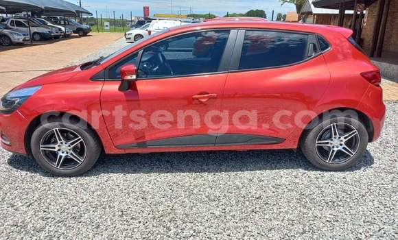 Buy Used Renault Clio Red Car in Vuvulane in Lubombo District Buy Used Renault Clio Red Car in Vuvulane in Lubombo District