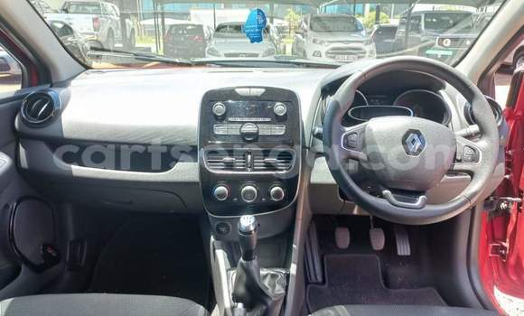 Buy Used Renault Clio Red Car in Vuvulane in Lubombo District Buy Used Renault Clio Red Car in Vuvulane in Lubombo District