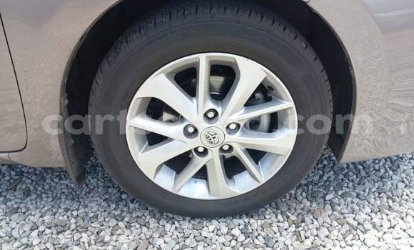 Nunua Ilio tumika Toyota Corolla Silver Gari ndani ya Ezulwini nchini Hhohho Nunua Ilio tumika Toyota Corolla Silver Gari ndani ya Ezulwini nchini Hhohho