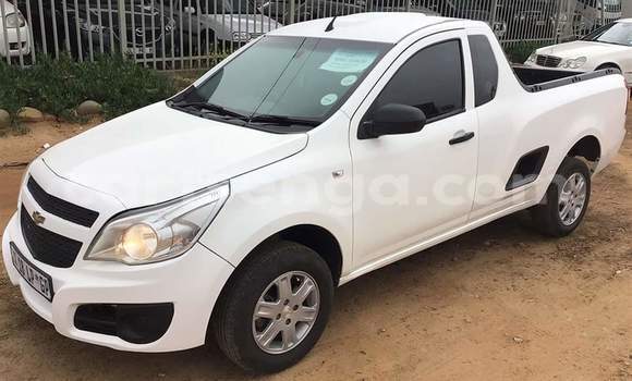 Buy Used Chevrolet Corsa White Car in Pigg's Peak in Hhohho Buy Used Chevrolet Corsa White Car in Pigg's Peak in Hhohho