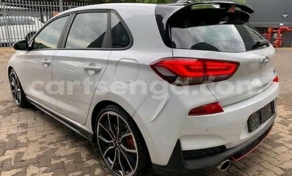 Buy Used Hyundai i30 White Car in Mbabane in Manzini Buy Used Hyundai i30 White Car in Mbabane in Manzini