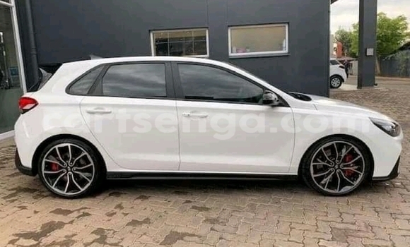 Buy Used Hyundai i30 White Car in Mbabane in Manzini Buy Used Hyundai i30 White Car in Mbabane in Manzini