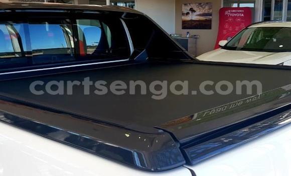 Buy Used Toyota Hilux White Car in Ezulwini in Hhohho Buy Used Toyota Hilux White Car in Ezulwini in Hhohho