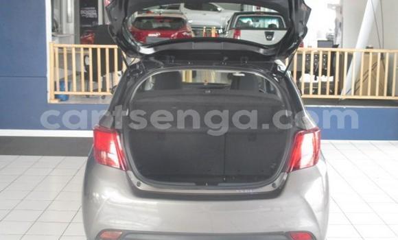 Nunua Ilio tumika Toyota Yaris Black Gari ndani ya Manzini nchini Manzini Nunua Ilio tumika Toyota Yaris Black Gari ndani ya Manzini nchini Manzini