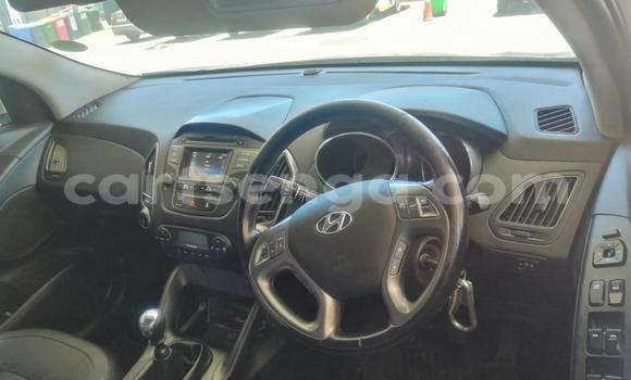 Nunua Ilio tumika Hyundai Genesis White Gari ndani ya Ezulwini nchini Hhohho Nunua Ilio tumika Hyundai Genesis White Gari ndani ya Ezulwini nchini Hhohho