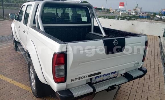 Buy Used Nissan NP 300 White Car in Big Bend in Lubombo District