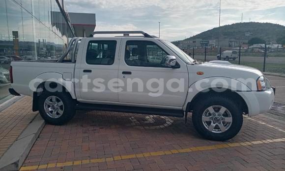 Acheter Occasion Voiture Nissan NP 300 Blanc à Big Bend, Lubombo District Acheter Occasion Voiture Nissan NP 300 Blanc à Big Bend, Lubombo District