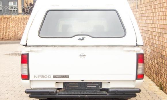Nunua Ilio tumika Nissan NP 300 White Gari ndani ya Big Bend nchini Lubombo