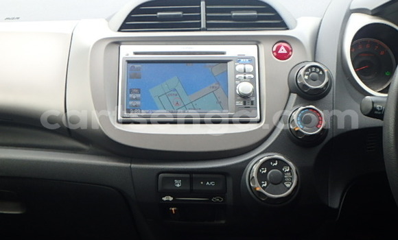 Acheter Occasion Voiture Honda FIT Gris à Import - Dubai, Hhohho Acheter Occasion Voiture Honda FIT Gris à Import - Dubai, Hhohho