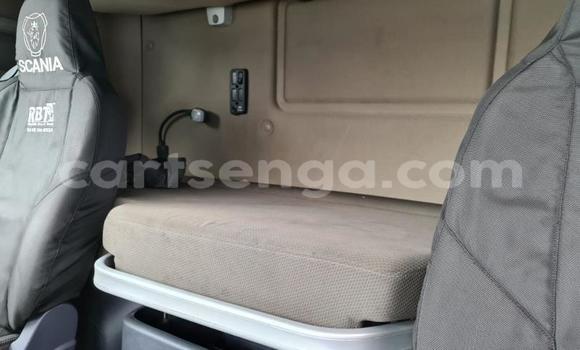 Nunua Ilio tumika Scania Irizar White Lori ndani ya Tshaneni nchini Lubombo Nunua Ilio tumika Scania Irizar White Lori ndani ya Tshaneni nchini Lubombo