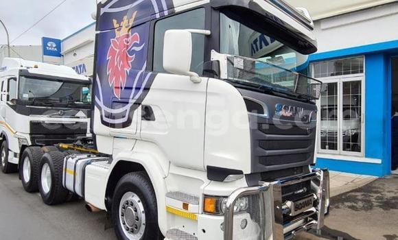 Nunua Ilio tumika Scania Irizar White Lori ndani ya Tshaneni nchini Lubombo Nunua Ilio tumika Scania Irizar White Lori ndani ya Tshaneni nchini Lubombo