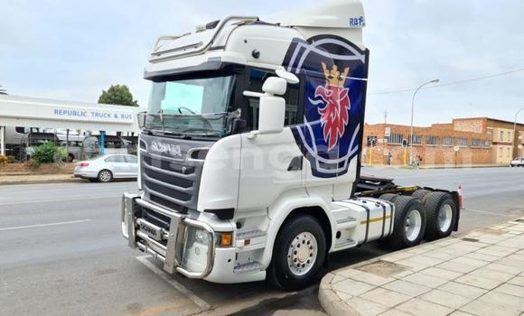 Nunua Ilio tumika Scania Irizar White Lori ndani ya Tshaneni nchini Lubombo Nunua Ilio tumika Scania Irizar White Lori ndani ya Tshaneni nchini Lubombo