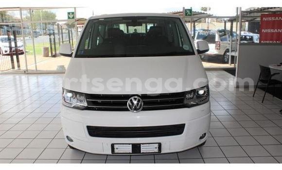 Buy Used Volkswagen Caravelle White Car in Big Bend in Lubombo District Buy Used Volkswagen Caravelle White Car in Big Bend in Lubombo District