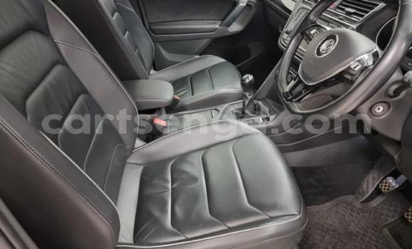 Nunua Ilio tumika Volkswagen Tiguan Silver Gari ndani ya Bhunya nchini Manzini Nunua Ilio tumika Volkswagen Tiguan Silver Gari ndani ya Bhunya nchini Manzini