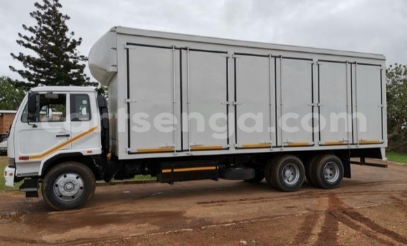 Buy Used Nissan UD White Truck in Ezulwini in Hhohho Buy Used Nissan UD White Truck in Ezulwini in Hhohho