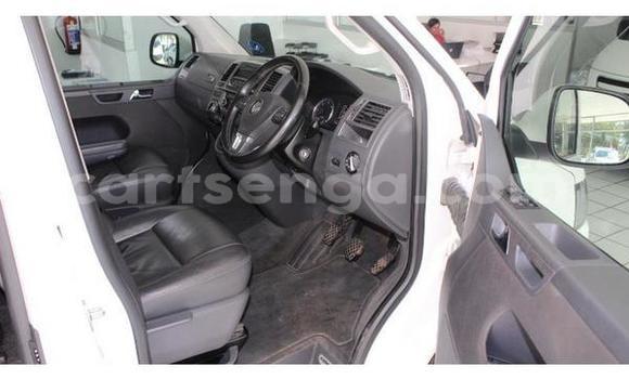 Buy Used Volkswagen Caravelle White Car in Big Bend in Lubombo District Buy Used Volkswagen Caravelle White Car in Big Bend in Lubombo District