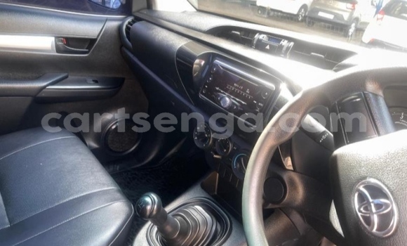 Buy Used Toyota Hilux White Car in Ezulwini in Hhohho Buy Used Toyota Hilux White Car in Ezulwini in Hhohho