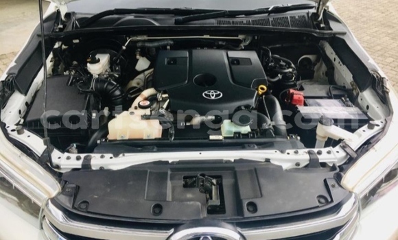 Buy Used Toyota Hilux White Car in Ezulwini in Hhohho Buy Used Toyota Hilux White Car in Ezulwini in Hhohho