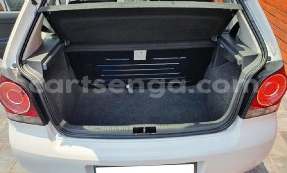 Nunua Ilio tumika Volkswagen Polo White Gari ndani ya Hlatikulu nchini Wilaya ya Shiselweni Nunua Ilio tumika Volkswagen Polo White Gari ndani ya Hlatikulu nchini Wilaya ya Shiselweni