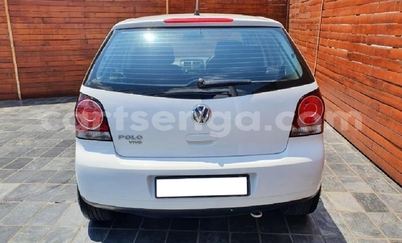 Nunua Ilio tumika Volkswagen Polo White Gari ndani ya Hlatikulu nchini Wilaya ya Shiselweni Nunua Ilio tumika Volkswagen Polo White Gari ndani ya Hlatikulu nchini Wilaya ya Shiselweni