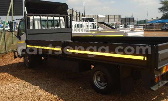 Buy Used Hino 300 Series White Truck in Mbabane in Manzini Buy Used Hino 300 Series White Truck in Mbabane in Manzini