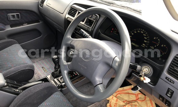 Nunua Ilio tumika Toyota Surf Blue Gari ndani ya Big Bend nchini Wilaya ya Lubombo Nunua Ilio tumika Toyota Surf Blue Gari ndani ya Big Bend nchini Wilaya ya Lubombo