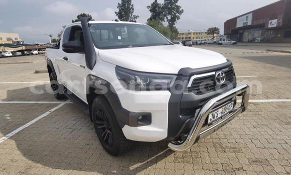 Buy Used Toyota Hilux White Car in Big Bend in Lubombo District