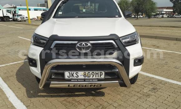 Nunua Ilio tumika Toyota Hilux White Gari ndani ya Big Bend nchini Wilaya ya Lubombo Nunua Ilio tumika Toyota Hilux White Gari ndani ya Big Bend nchini Wilaya ya Lubombo