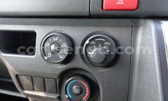 Acheter Occasion Voiture Toyota Hiace Blanc à Big Bend, Lubombo District Acheter Occasion Voiture Toyota Hiace Blanc à Big Bend, Lubombo District