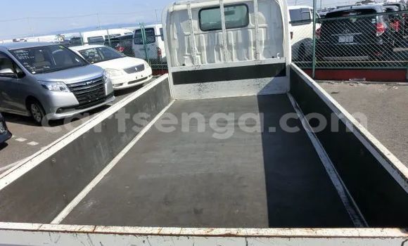 Acheter Occasion Utilitaire Toyota Dyna Blanc à Big Bend, Lubombo District Acheter Occasion Utilitaire Toyota Dyna Blanc à Big Bend, Lubombo District