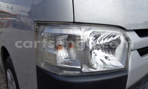 Acheter Occasion Voiture Toyota Hiace Gris à Big Bend, Lubombo District Acheter Occasion Voiture Toyota Hiace Gris à Big Bend, Lubombo District