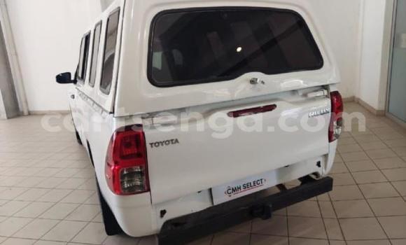 Acheter Occasion Voiture Toyota Hilux Blanc à Big Bend, Lubombo District Acheter Occasion Voiture Toyota Hilux Blanc à Big Bend, Lubombo District