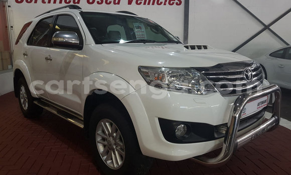 Buy Used Toyota Fortuner White Car in Mbabane in Manzini Buy Used Toyota Fortuner White Car in Mbabane in Manzini