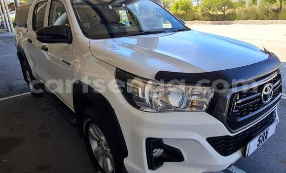 Nunua Ilio tumika Toyota Hilux White Gari ndani ya Big Bend nchini Wilaya ya Lubombo Nunua Ilio tumika Toyota Hilux White Gari ndani ya Big Bend nchini Wilaya ya Lubombo