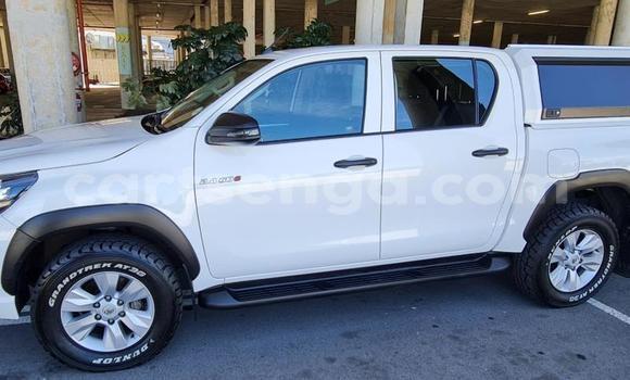 Nunua Ilio tumika Toyota Hilux White Gari ndani ya Big Bend nchini Wilaya ya Lubombo Nunua Ilio tumika Toyota Hilux White Gari ndani ya Big Bend nchini Wilaya ya Lubombo