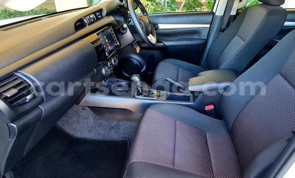 Nunua Ilio tumika Toyota Hilux White Gari ndani ya Big Bend nchini Wilaya ya Lubombo Nunua Ilio tumika Toyota Hilux White Gari ndani ya Big Bend nchini Wilaya ya Lubombo