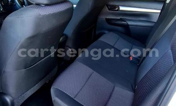 Nunua Ilio tumika Toyota Hilux White Gari ndani ya Big Bend nchini Wilaya ya Lubombo Nunua Ilio tumika Toyota Hilux White Gari ndani ya Big Bend nchini Wilaya ya Lubombo