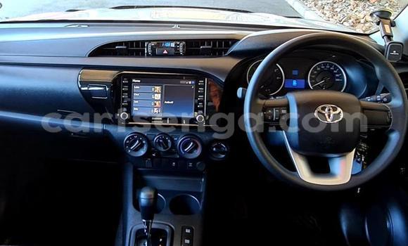 Nunua Ilio tumika Toyota Hilux White Gari ndani ya Big Bend nchini Wilaya ya Lubombo Nunua Ilio tumika Toyota Hilux White Gari ndani ya Big Bend nchini Wilaya ya Lubombo