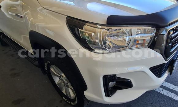 Nunua Ilio tumika Toyota Hilux White Gari ndani ya Big Bend nchini Wilaya ya Lubombo Nunua Ilio tumika Toyota Hilux White Gari ndani ya Big Bend nchini Wilaya ya Lubombo