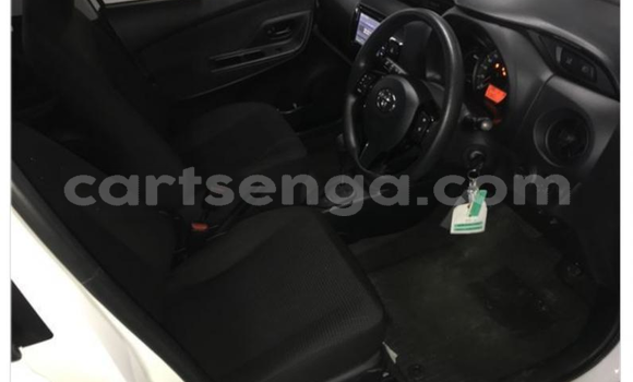 Buy Used Toyota Vitz White Car in Bulembu in Hhohho Buy Used Toyota Vitz White Car in Bulembu in Hhohho