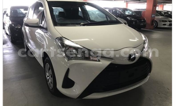 Buy Used Toyota Vitz White Car in Bulembu in Hhohho Buy Used Toyota Vitz White Car in Bulembu in Hhohho
