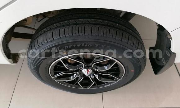 Nunua Ilio tumika Toyota Avanza White Gari ndani ya Big Bend nchini Lubombo Nunua Ilio tumika Toyota Avanza White Gari ndani ya Big Bend nchini Lubombo