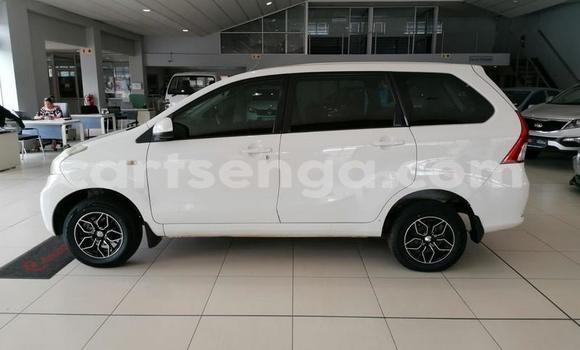 Nunua Ilio tumika Toyota Avanza White Gari ndani ya Big Bend nchini Lubombo Nunua Ilio tumika Toyota Avanza White Gari ndani ya Big Bend nchini Lubombo