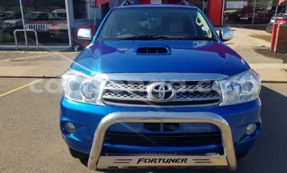 Buy Used Toyota Fortuner Blue Car in Mbabane in Manzini Buy Used Toyota Fortuner Blue Car in Mbabane in Manzini