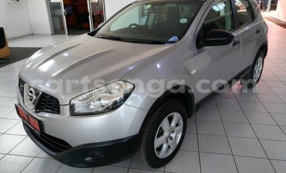 Buy Used Nissan Qashqai Silver Car in Ezulwini in Hhohho Buy Used Nissan Qashqai Silver Car in Ezulwini in Hhohho