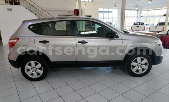 Buy Used Nissan Qashqai Silver Car in Ezulwini in Hhohho Buy Used Nissan Qashqai Silver Car in Ezulwini in Hhohho